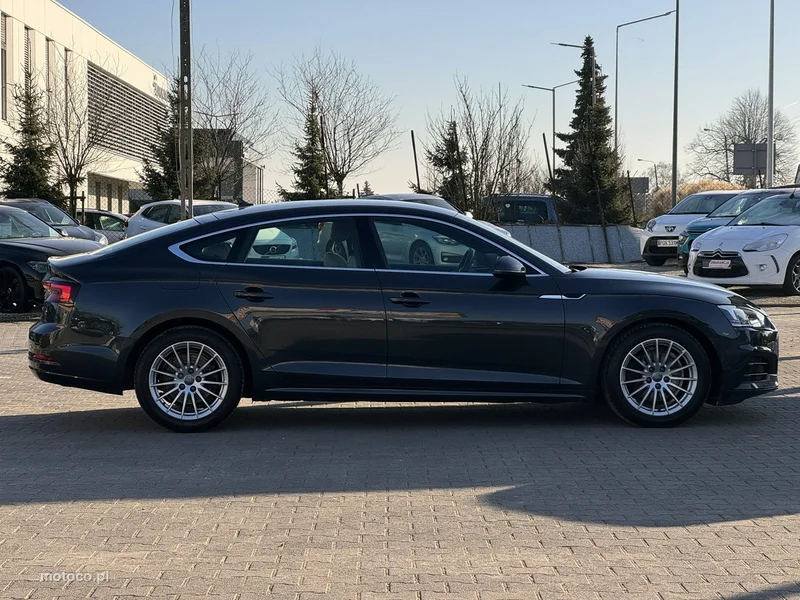 Audi A5 F5 9