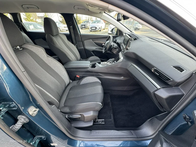 Peugeot 5008 21