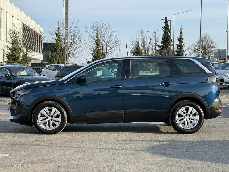 Peugeot 5008 4