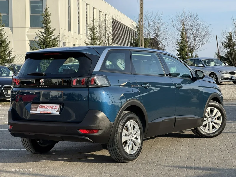 Peugeot 5008 8