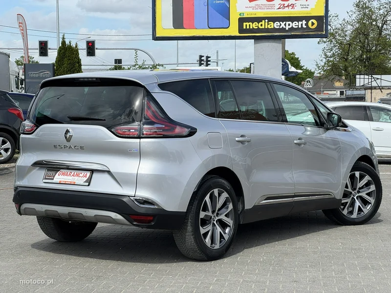 Renault Espace V 8