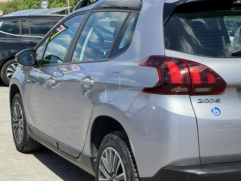 Peugeot 2008 6