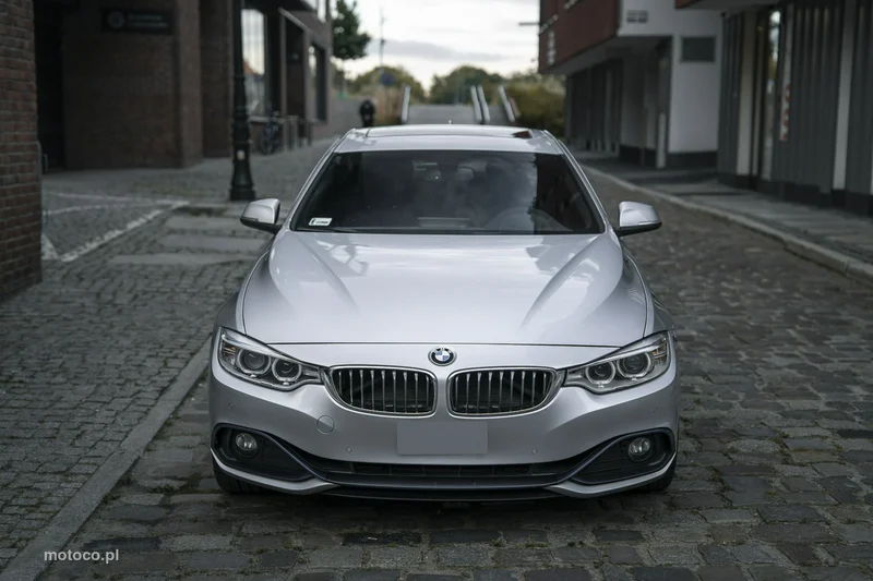 BMW Seria 4 F32 430 12
