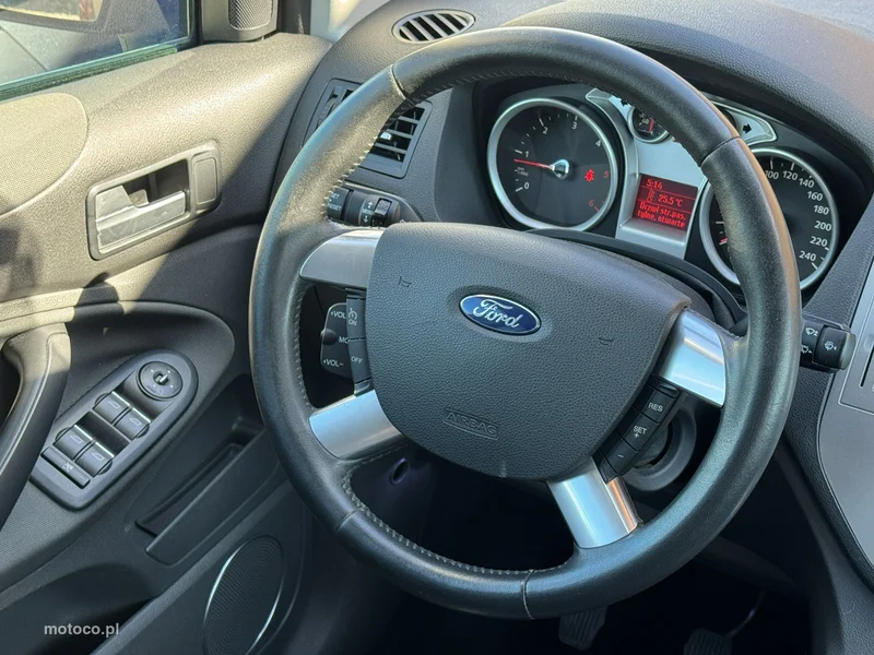 Ford Kuga I 24