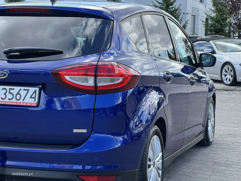 Ford C-Max II 11