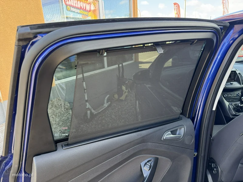 Ford C-Max II 25