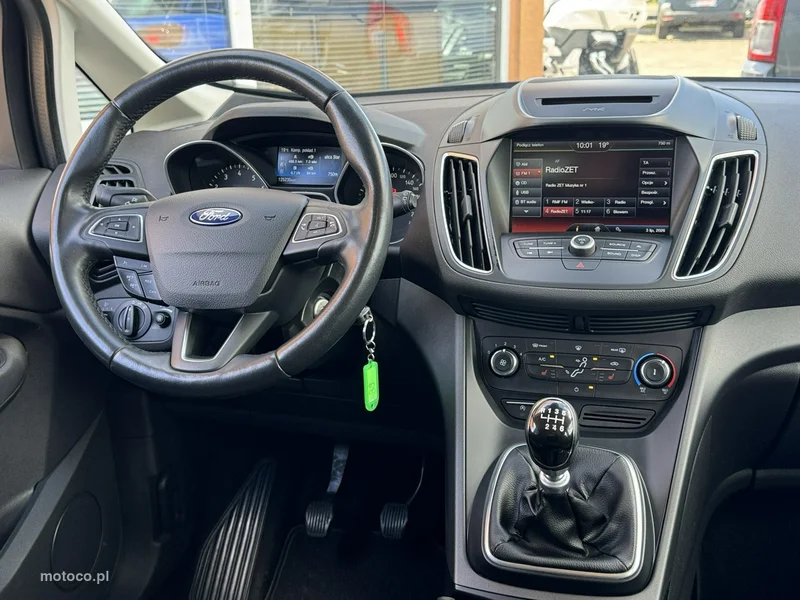 Ford C-Max II 27