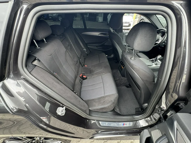 BMW Seria 5 G30 520 25