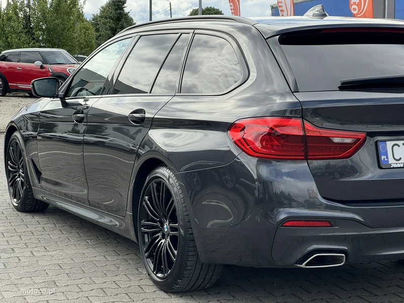 BMW Seria 5 G30 520 8