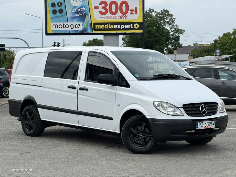 Mercedes-Benz Vito 12