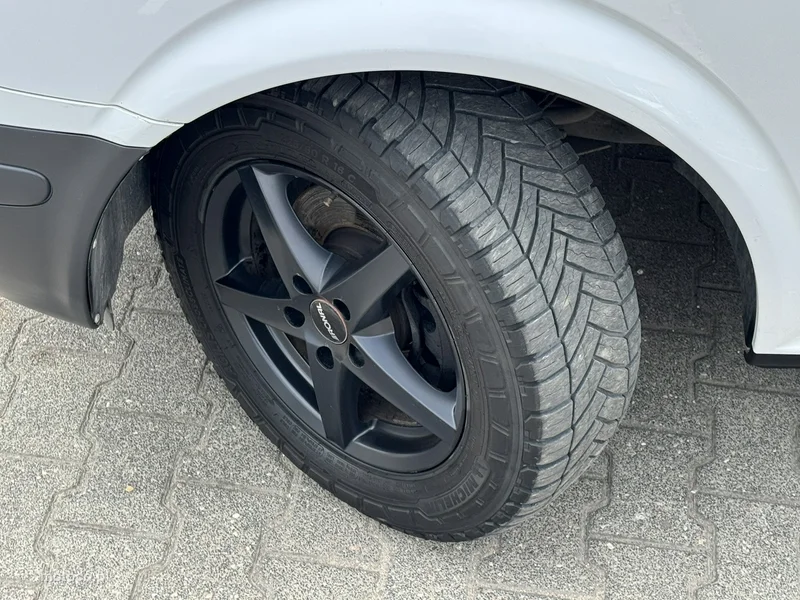 Mercedes-Benz Vito 15