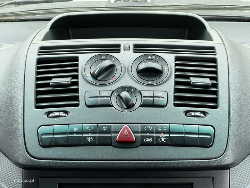 Mercedes-Benz Vito 29