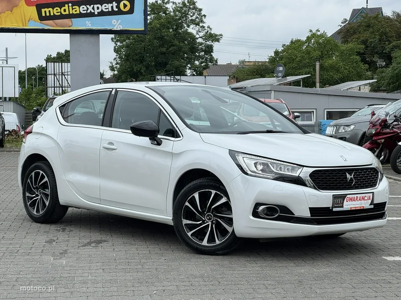 DS Automobiles DS 4 12