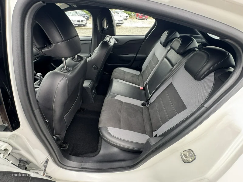 DS Automobiles DS 4 20
