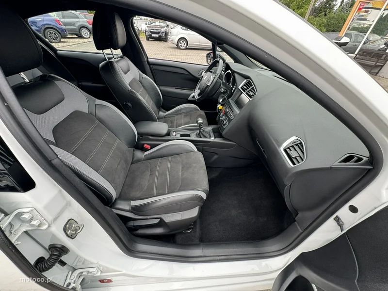 DS Automobiles DS 4 23