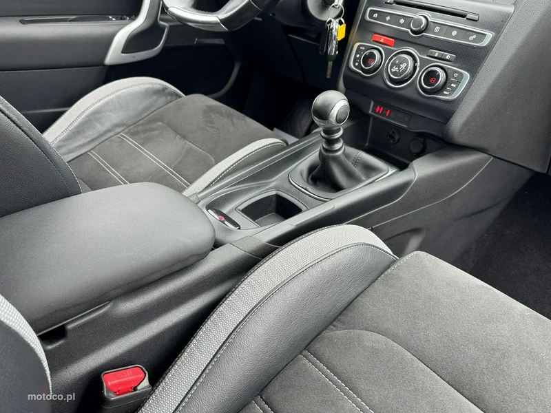 DS Automobiles DS 4 30