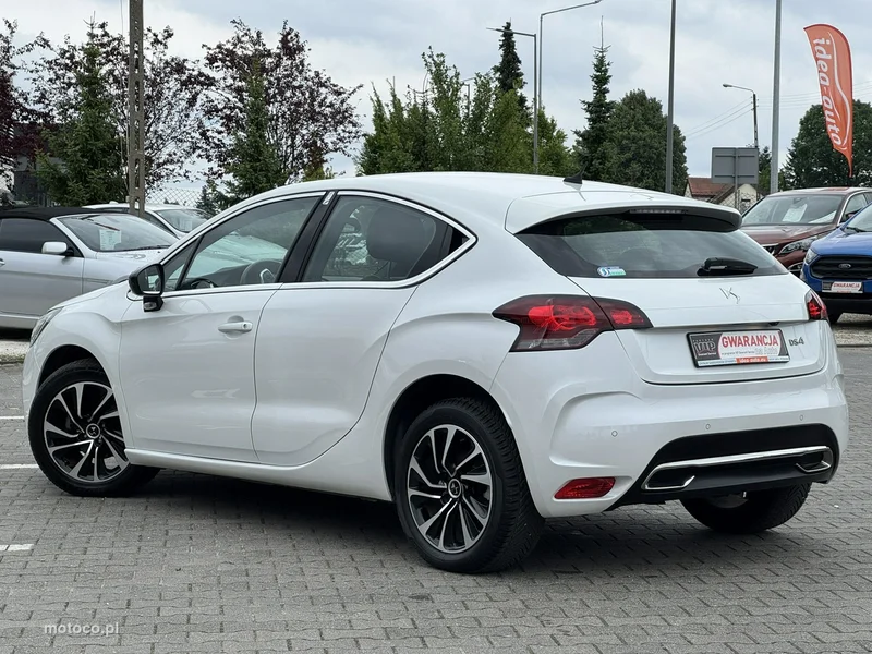 DS Automobiles DS 4 5