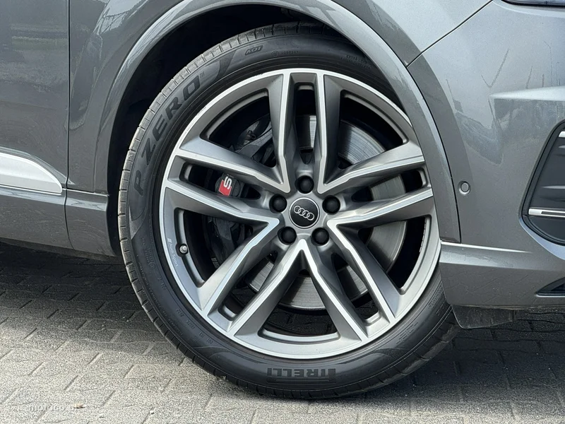 Audi SQ7 21
