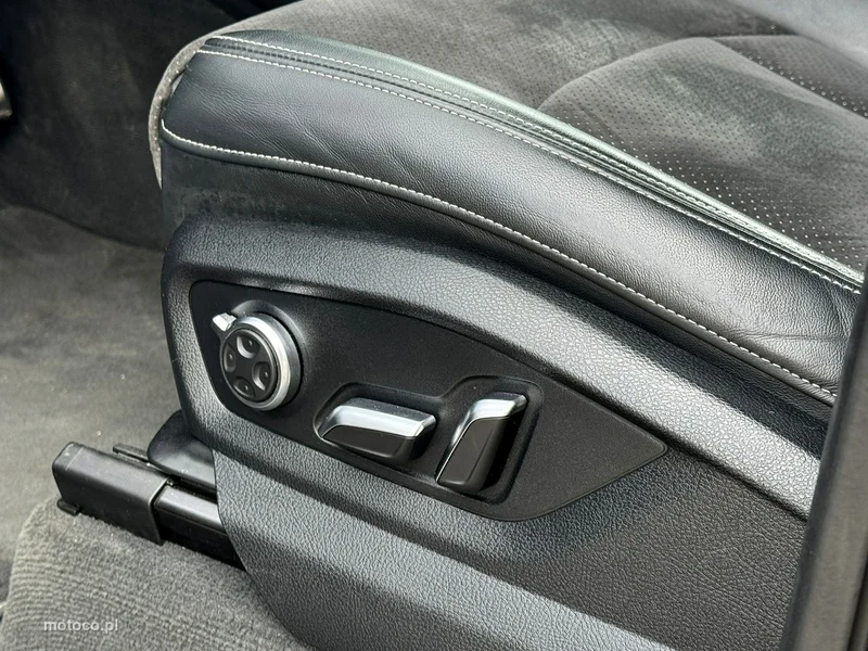 Audi SQ7 26