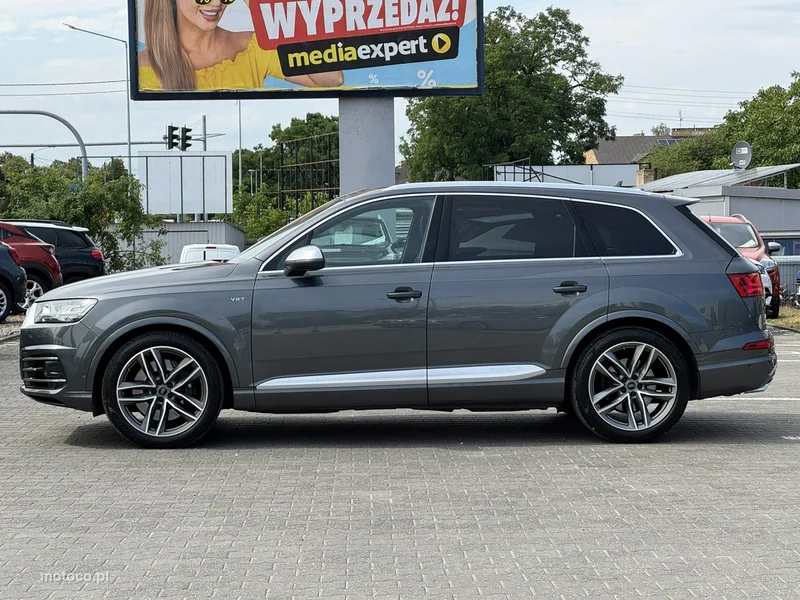Audi SQ7 4