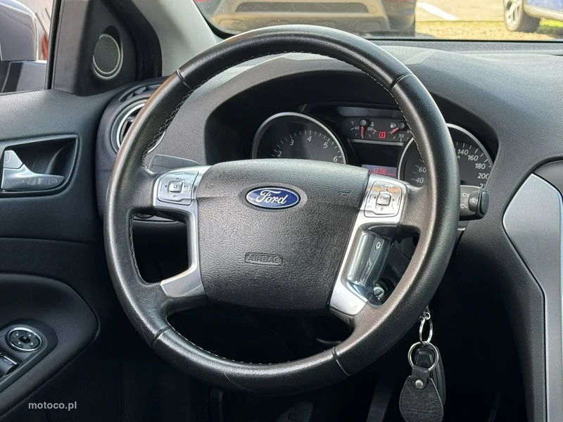 Ford Mondeo IV 27