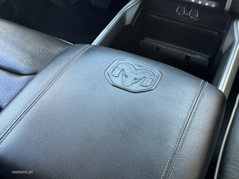 Dodge RAM 24