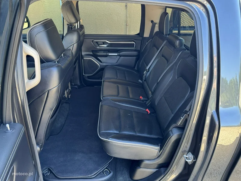 Dodge RAM 25
