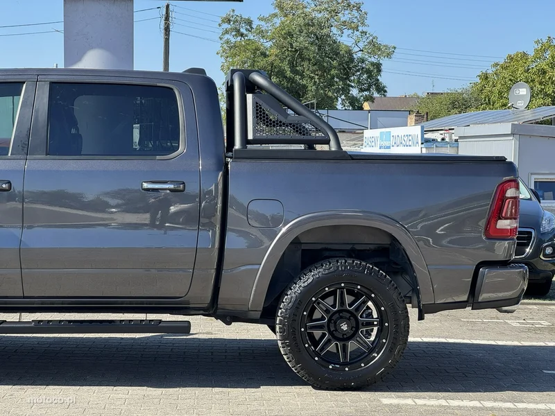 Dodge RAM 6