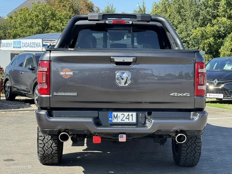 Dodge RAM 9