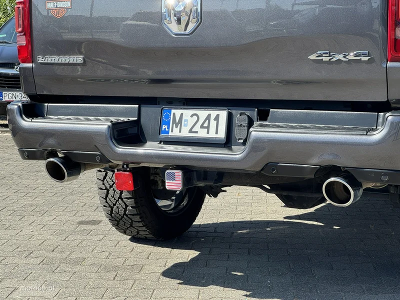 Dodge RAM 10