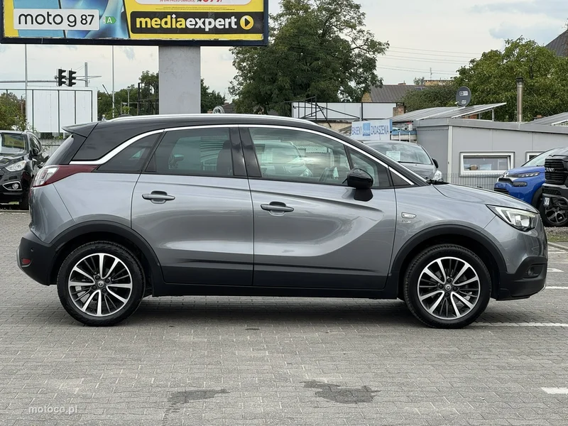 Opel Crossland X 11