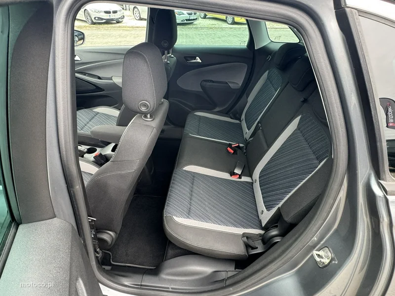 Opel Crossland X 24