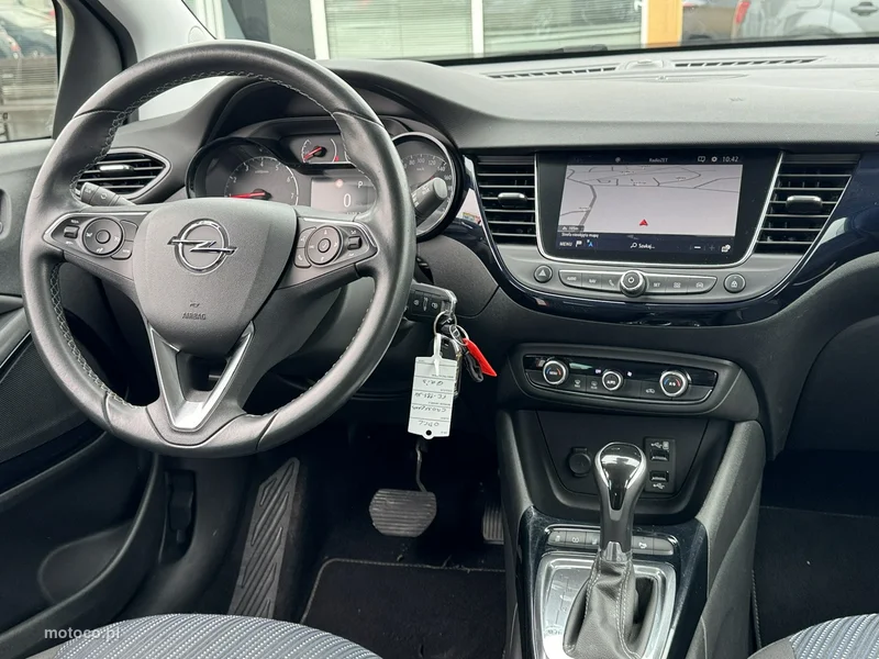 Opel Crossland X 28