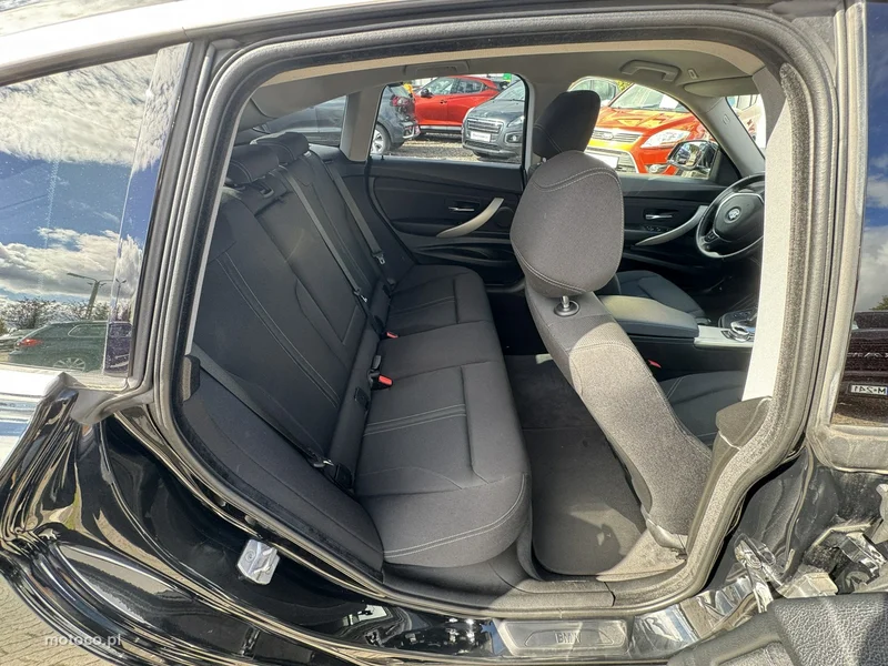 BMW Seria 3 F30 3GT 22