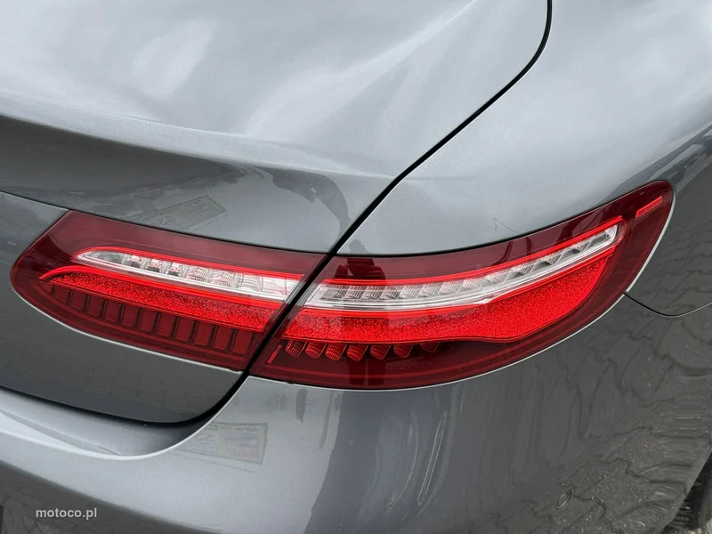 Mercedes-Benz Klasa E W213 E 200 11