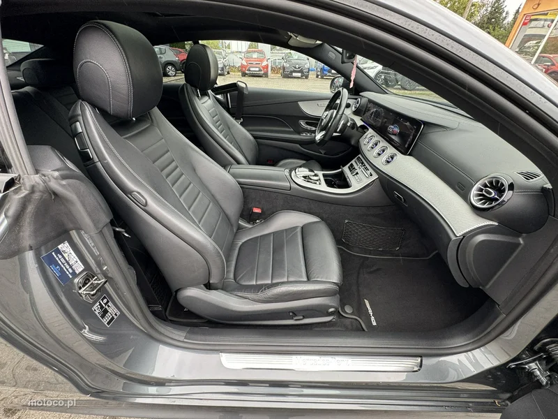 Mercedes-Benz Klasa E W213 E 200 27