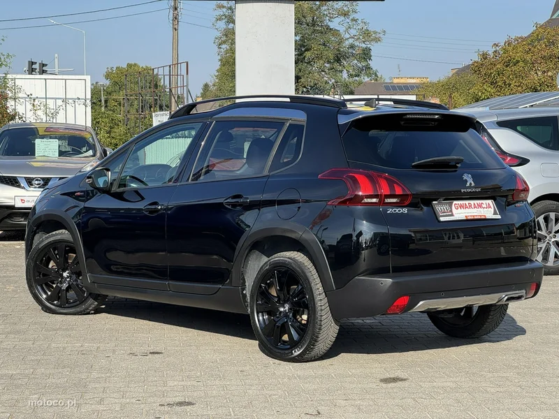 Peugeot 2008 6