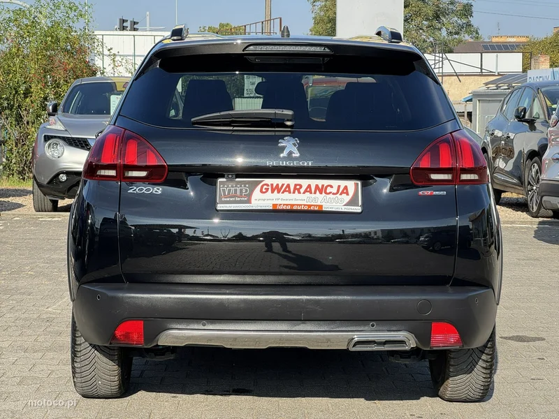 Peugeot 2008 8