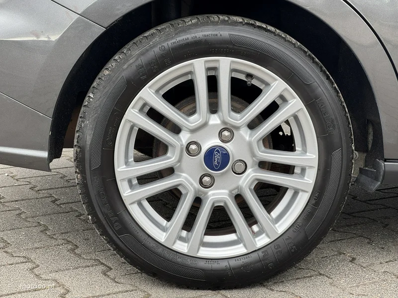 Ford Tourneo Courier 15