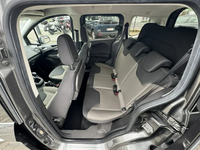 Ford Tourneo Courier 20