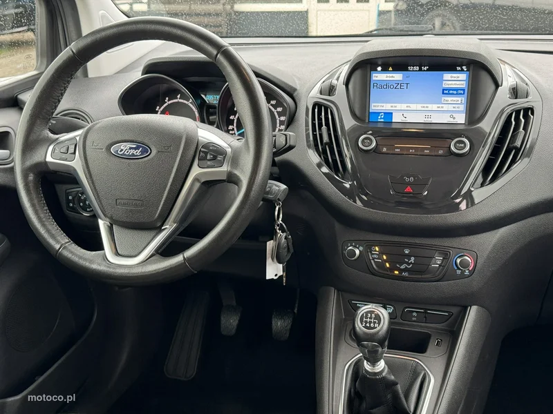 Ford Tourneo Courier 25