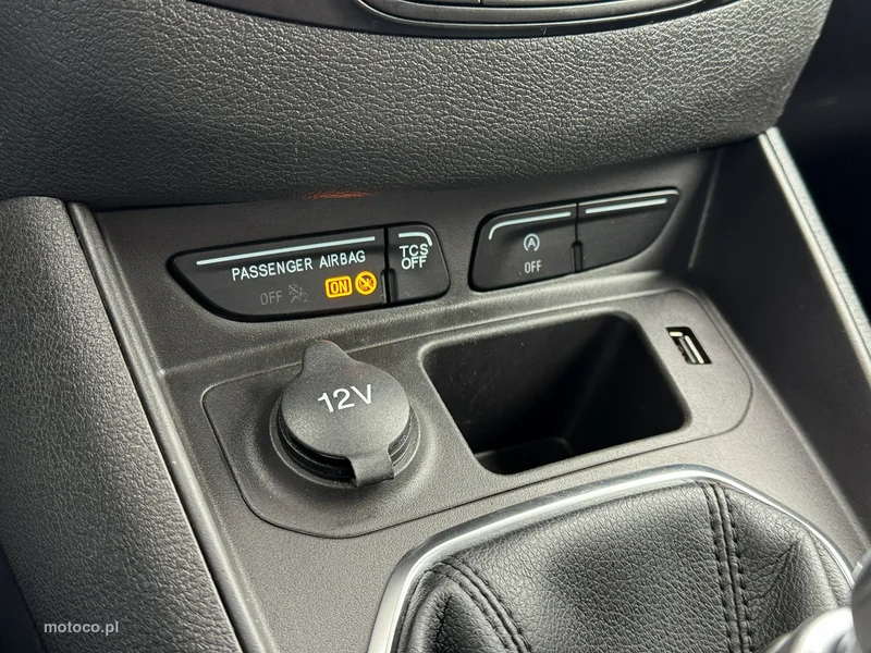 Ford Tourneo Courier 32