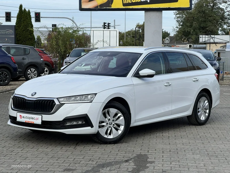 Skoda Octavia IV 3