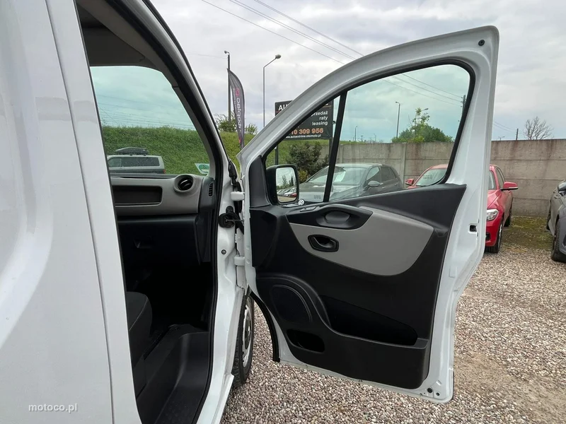 Renault Trafic 18