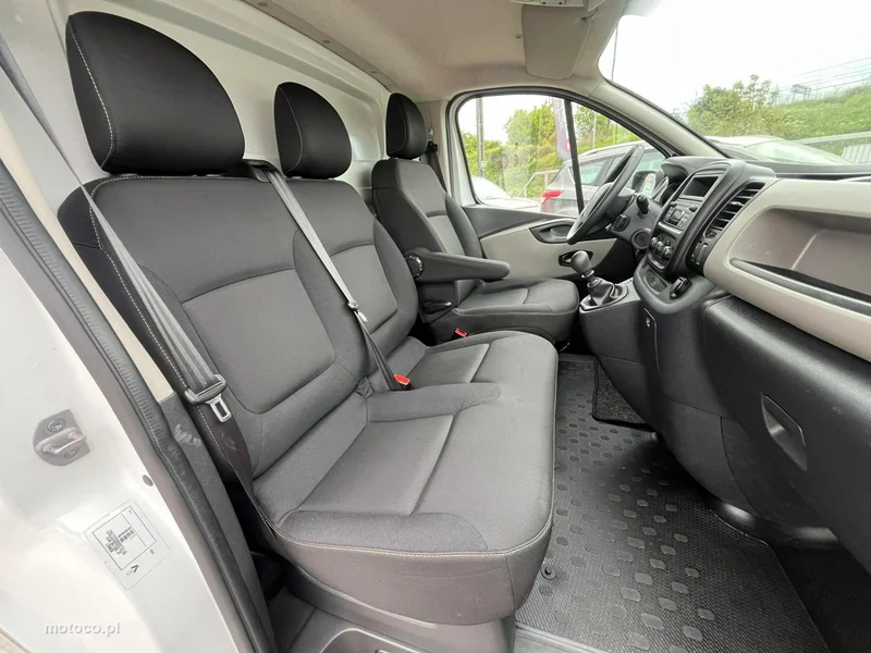 Renault Trafic 19