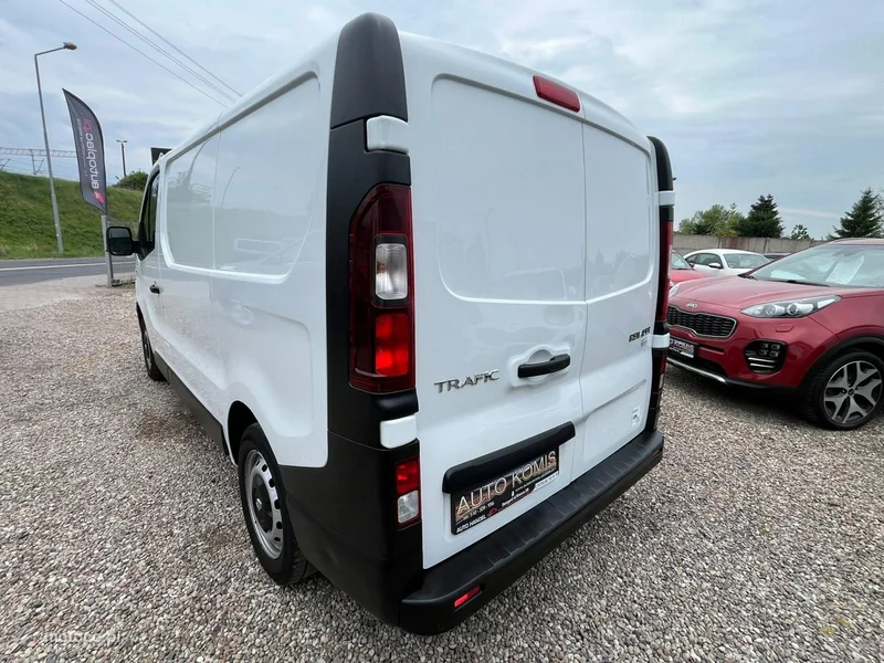 Renault Trafic 38