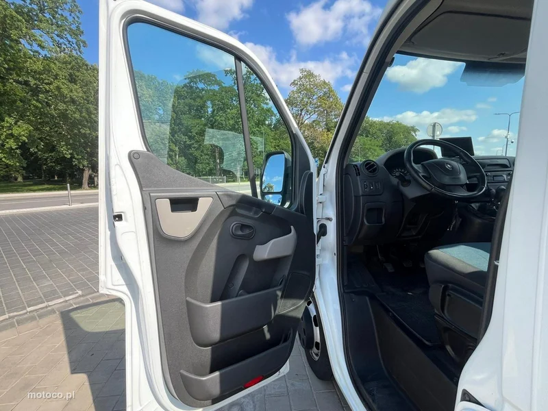 Renault Master 24
