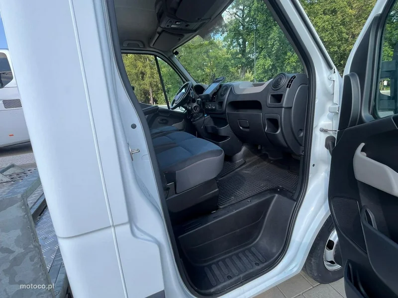 Renault Master 25