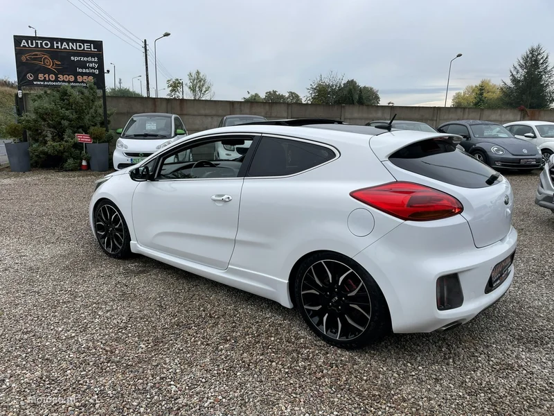 Kia Pro_cee'd 4