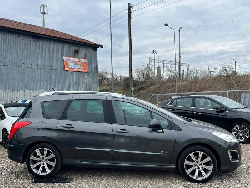 Peugeot 308 SW 13
